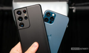 iPhone vs Samsung Which Smartphone to Buy