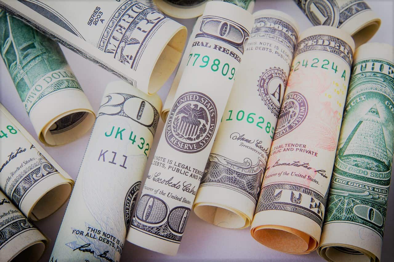 Best time of year to buy lots of items | Money matters, Home ... The Best Time of Year to Buy Secondhand Goods